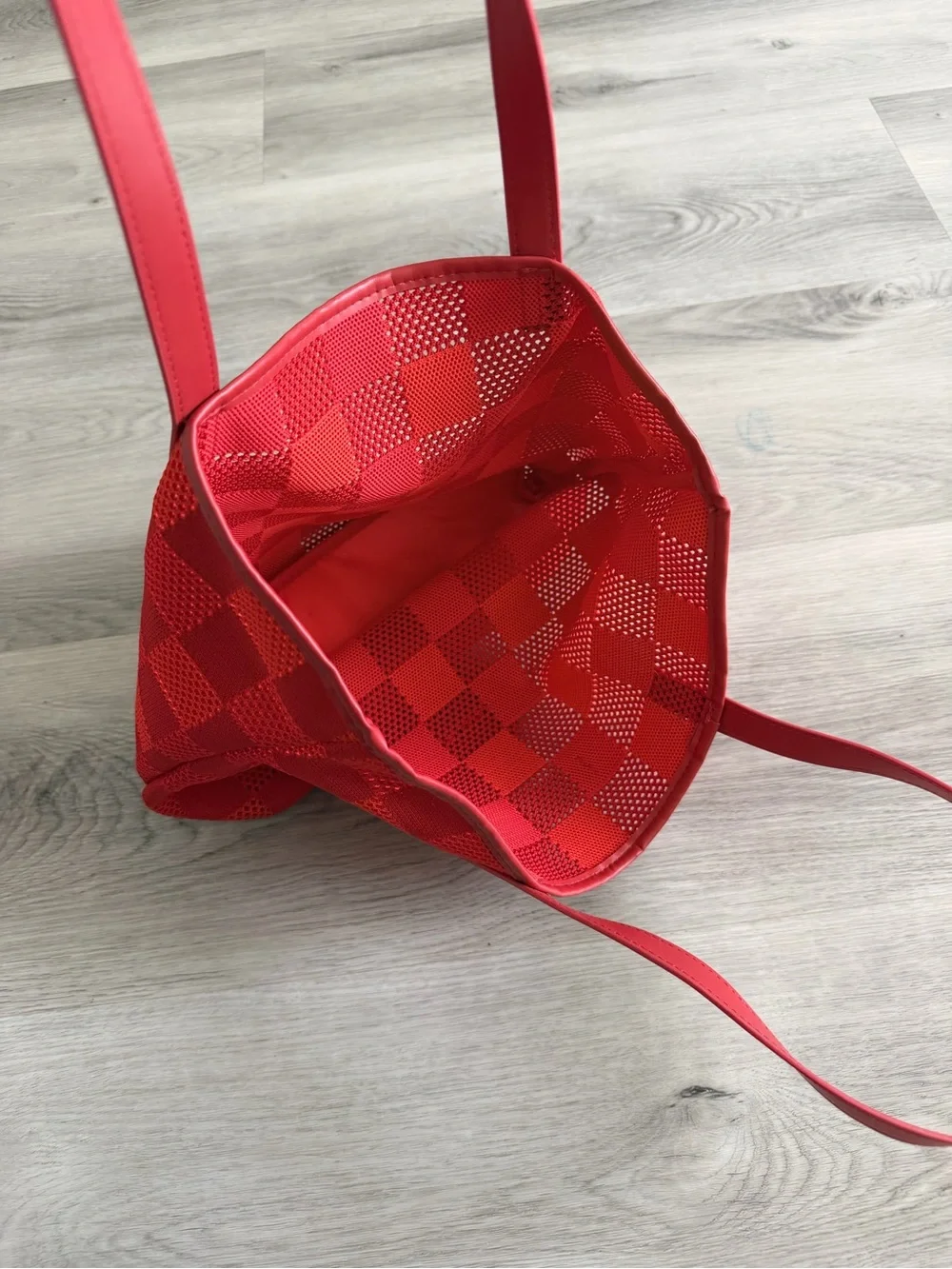 SHISEIDO Ginza Tokyo Red Checkerboard Mesh Tote Bag